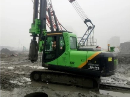 굴착 깊기 83m 회전 스파일 머신 직경 2500Mm 토크 360 KN.M KR360c 회전 스파일 리그