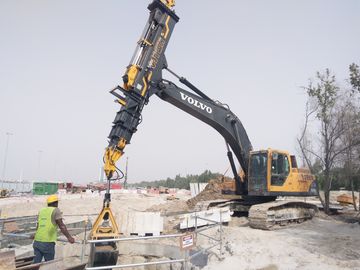 굴착기 15m를 파기를 위한 망원경 붐 조가비 - 0.65CBM를 가진 26m 깊이 구멍은 수용량을 Bucket