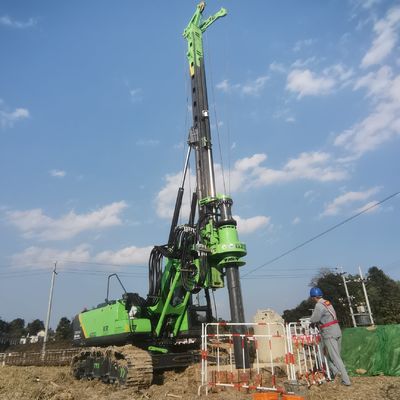 도시 기초 뚫기용의 낮은 헤드룸 픽링 리그 기계, 5.6m 클리어런스 125 kN.m 토크 및 EU 스테이지 V 엔진